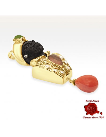 Pendente antico in oro e corallo realizzato a mano