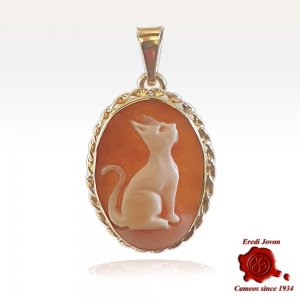 Cat Traditional Shell Cameo Gold