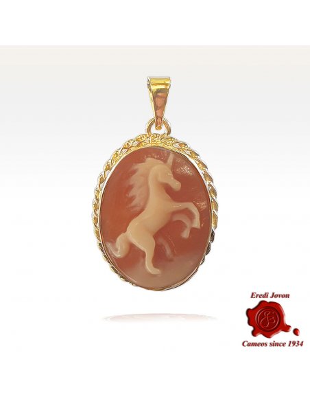 Unicorn Traditional Cameo in Gold