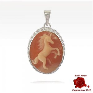 Unicorn Traditional Cameo in Silver