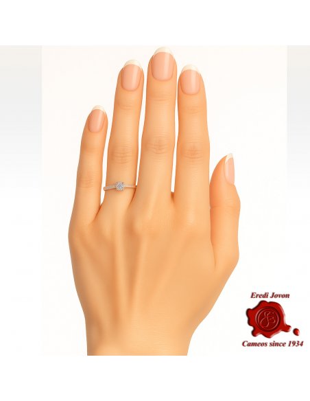 Gaia Ring in White Gold and Diamonds
