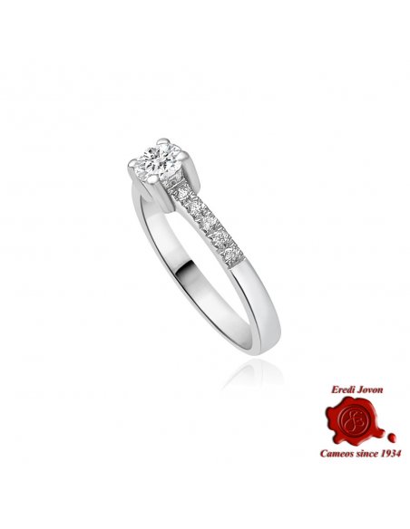 Armonia White Gold Ring with Diamond & Pavé of Brilliant Stones