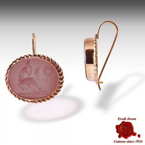 glass intaglio jewelry pendant 2