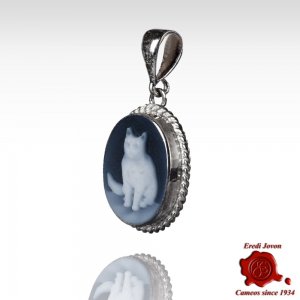 Cat Cameo Blue Agate Necklace 2