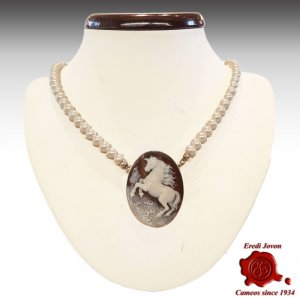 Shell Horse Pegasus Cameo Gold 2