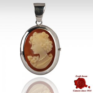 Handmade Shell Cameo Locket