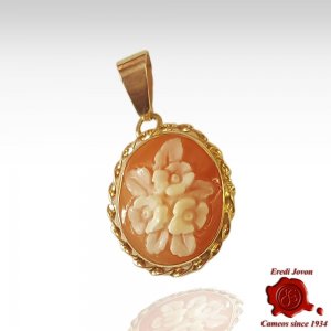 Three Flowers Conch Shell Cameo Pendant | Eredi Jovon Venice 2