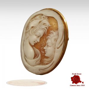 Shell Italian Cameo Signed 2