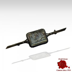 Mother of Pearl Antique Cameo Pin