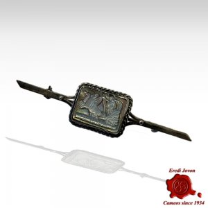 Mother of Pearl Antique Cameo Pin 2