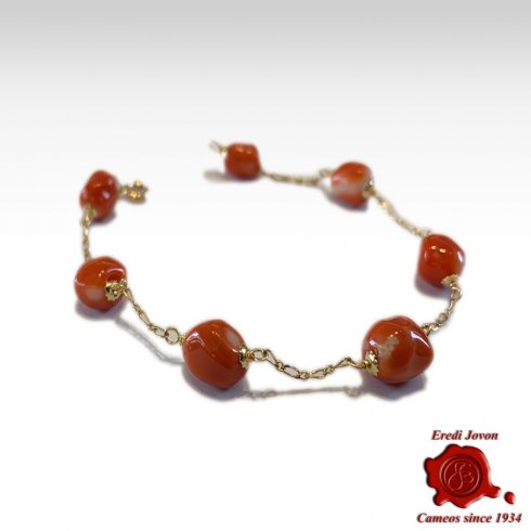 Red Coral Bracelet with Link in Gold