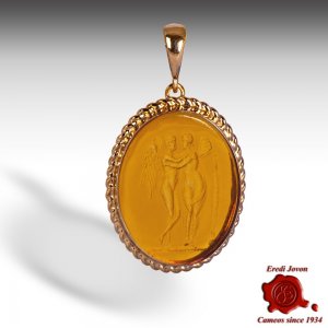 Antique Intaglio Pendant Gold |Love & Psyche 2