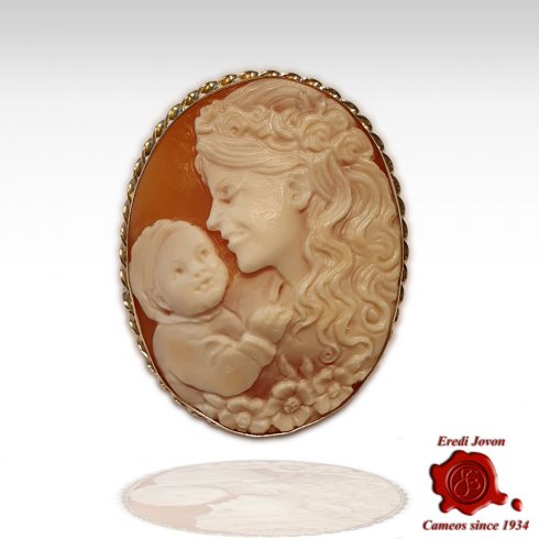 Mother & Child Cameo Brooch in Gold