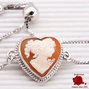 Cameo Bracelet Heart Shape...