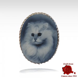 Cat Face Blue Cameo Brooch in Silver
