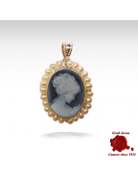 Venice Cameo Pendant with Pearls