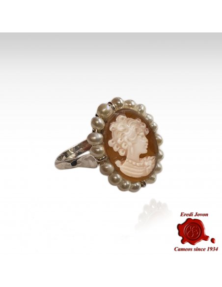 Cameo Ring with Pearl