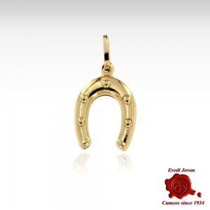 Horseshoe Lucky Charm in Gold