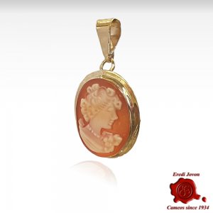 Gold Cameo Pendant Primavera 2