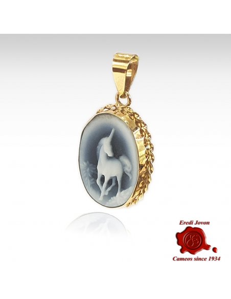 Cameo Unicorn Gold pendant