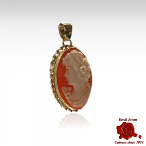 Cameo Venus Necklace Yellow Gold 2