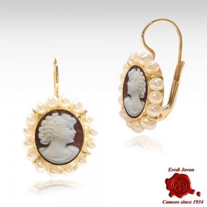 Cameo Earrings with Pearl in Gold 2