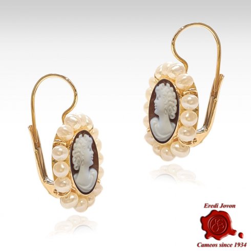 Cameo Earrings with Pearl in Gold