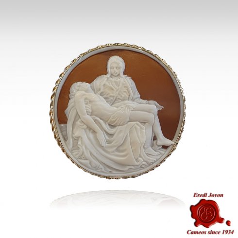 Pietà Michelangelo Hand Carved Cameo in Gold Pietà Michelangelo Hand Carved Cameo in Gold
