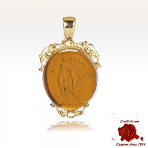 Gold Intaglio Cameo Pendant Amber
