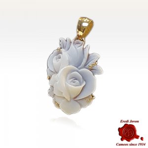 Flower Cameo Necklace Gold 2