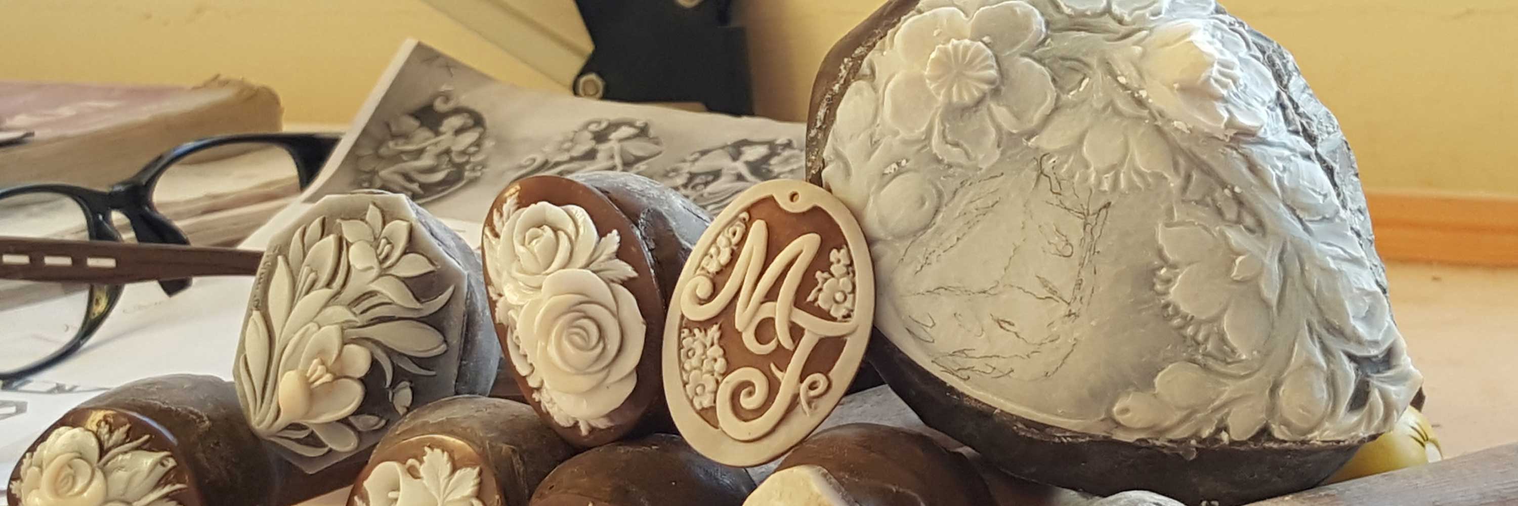 How to tell what a cameo is made of Eredi Jovon